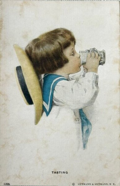画像1: Postcard　アンティークポストカード　飲み物を飲む男の子　セーラー服　Bessie Pease Gutmann　（未使用） (1)
