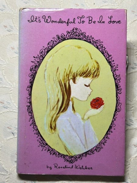 画像1: Vintage Book 洋書   It’s Wonderful To Be In Love 　1972年 Rosalind Welcher ロザリンド・ウェルチャー (1)